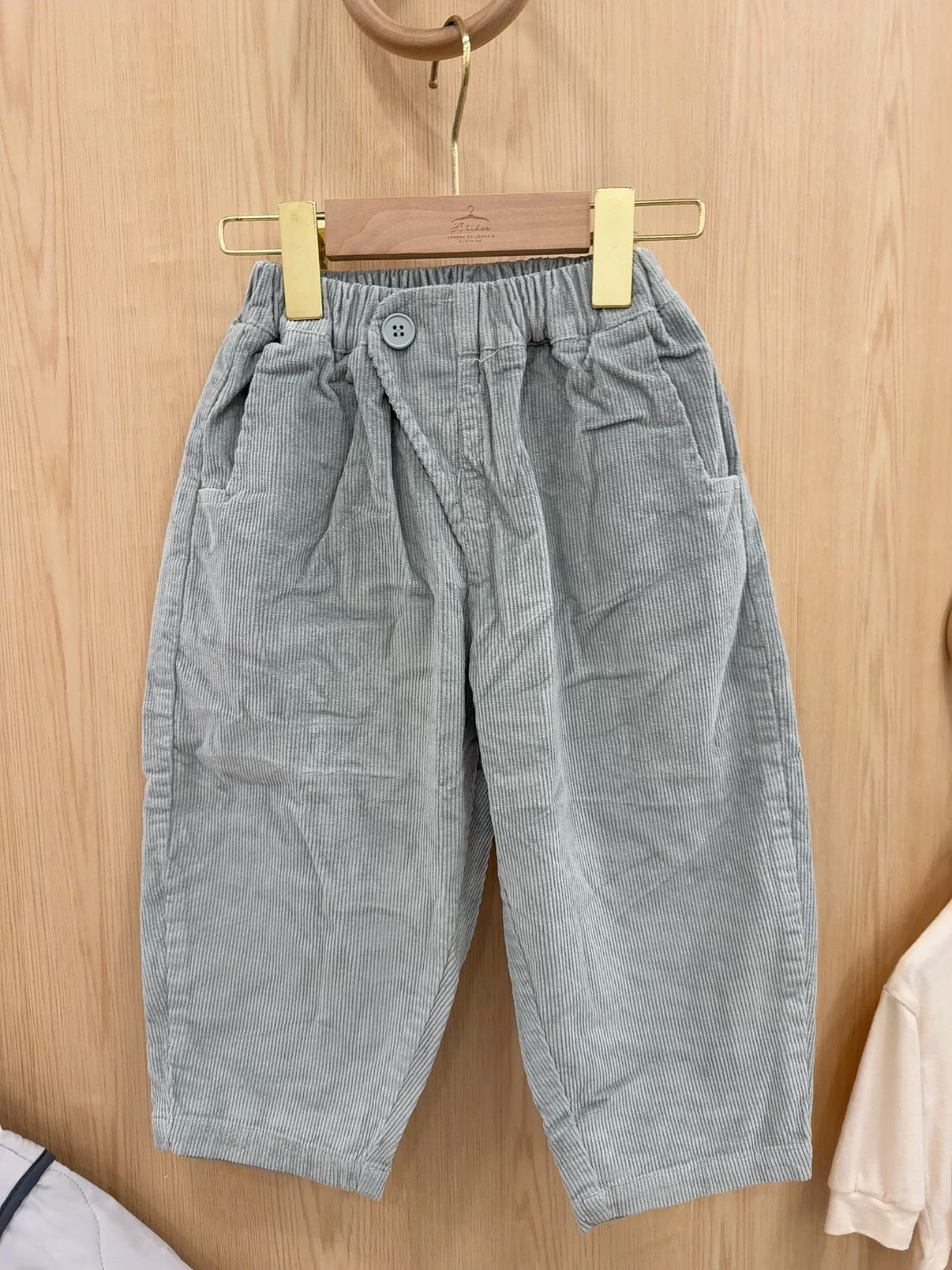 RBB120 斜扣燈芯絨褲