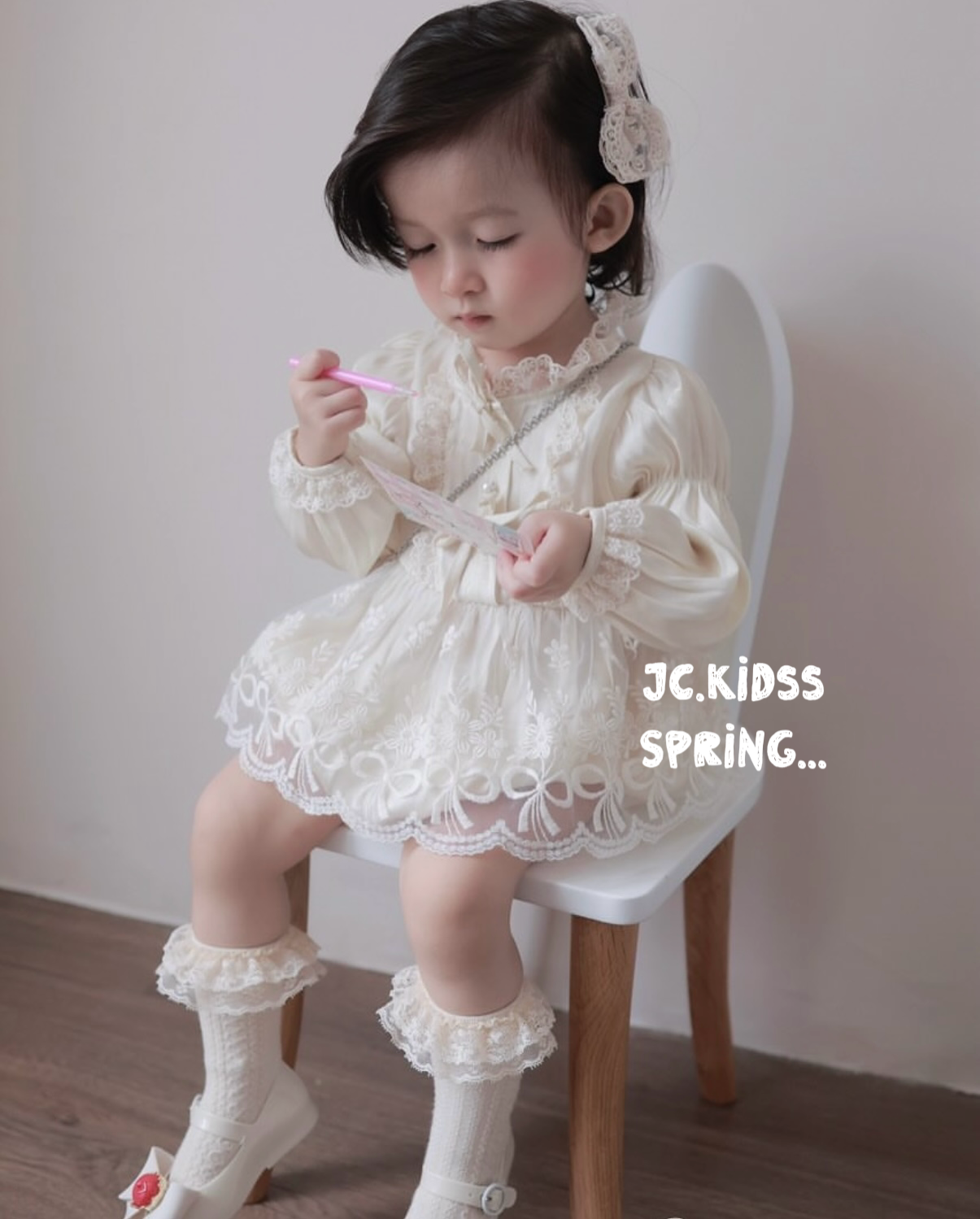 嬰兒蕾絲宮廷包屁裙 - 嬰幼兒童裝