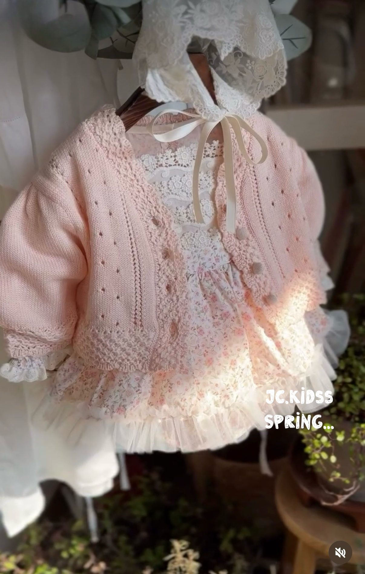 線冷女嬰外套 - 嬰幼兒童裝
