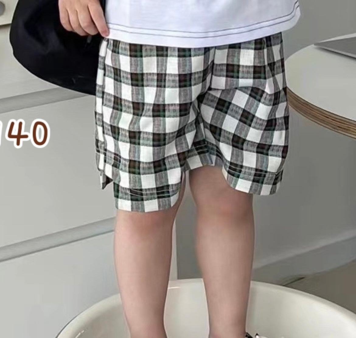 YKJ179 黑白格仔五分褲