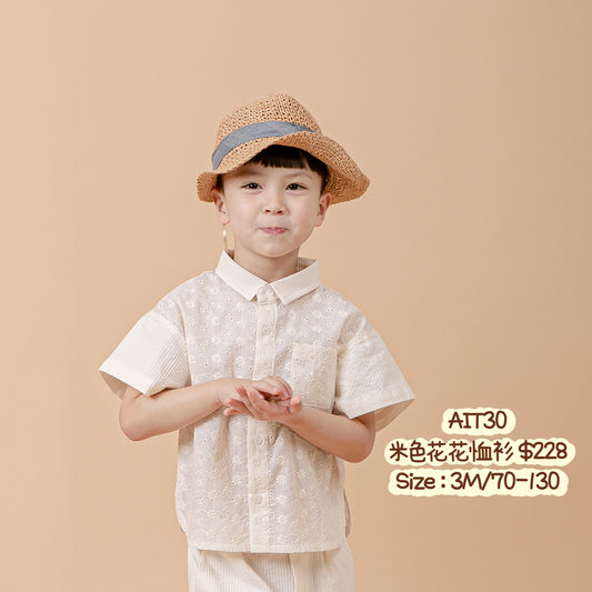 AIT30 米色花花恤衫