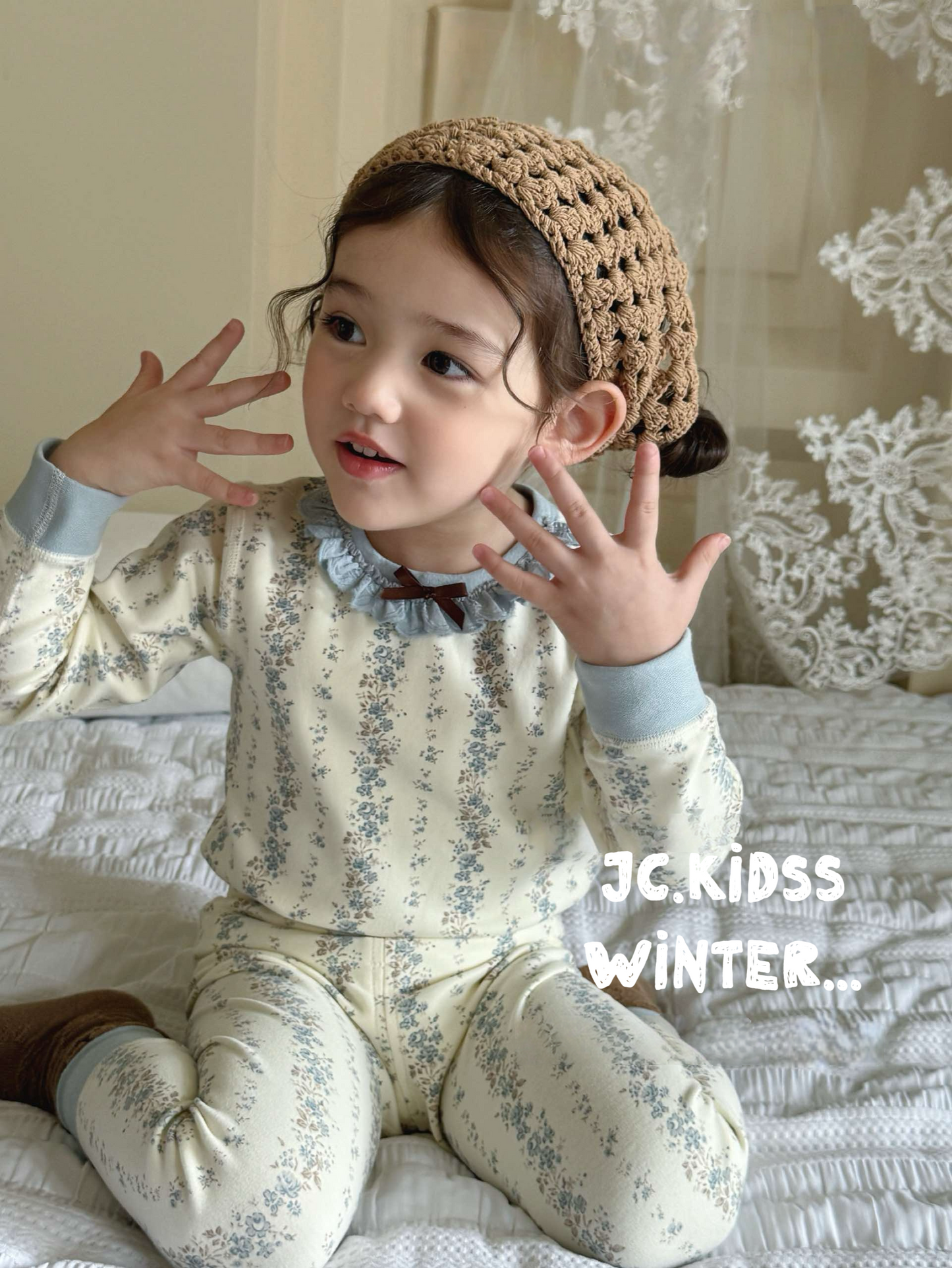 HW218 藍色碎花家居服（厚版）