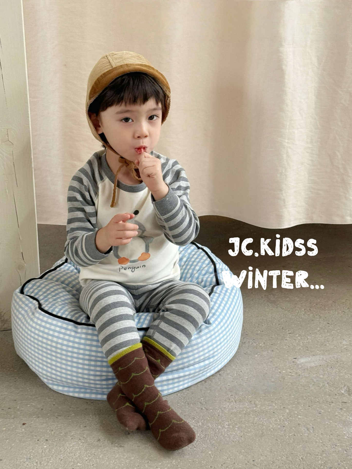 HW220 橫間企鵝家居服（厚版）