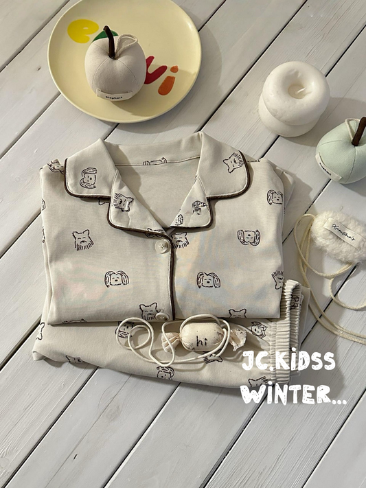 HW222 淺啡公仔頭開胸家居服